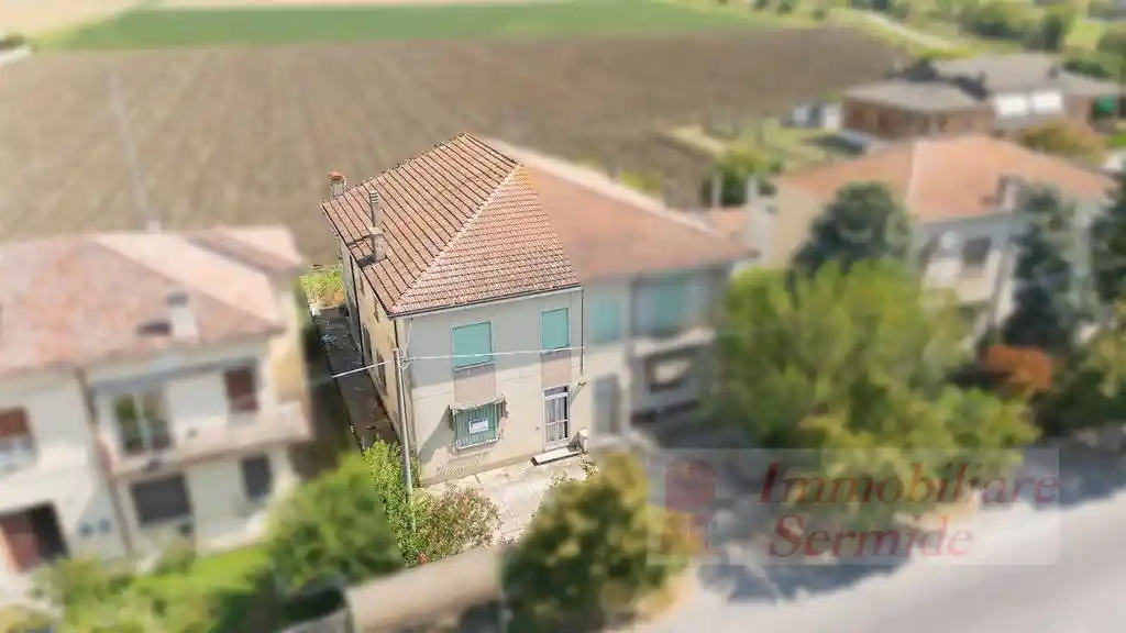 Villa in vendita a Sermide e Felonica