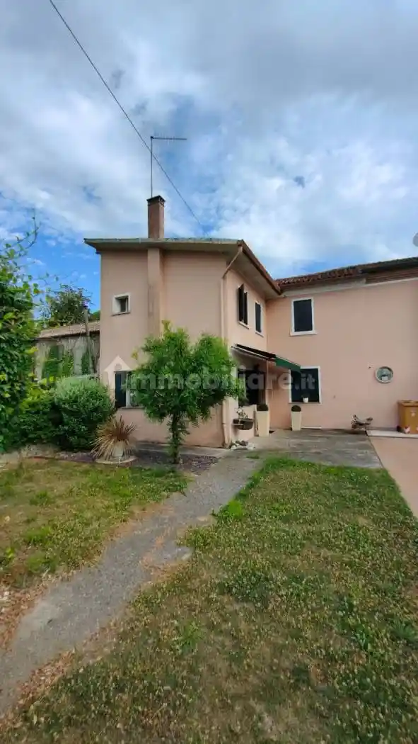 Rustico - Casale in vendita a Morgano