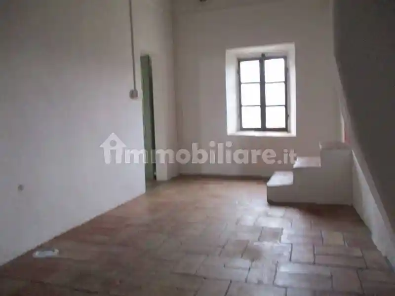 Rustico - Casale in affitto a Medesano