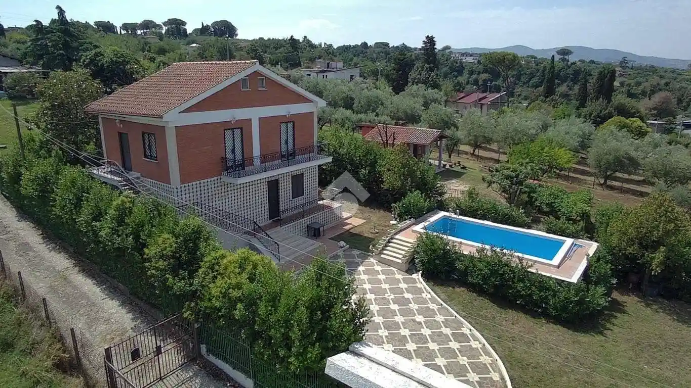 Villa in vendita a Gallicano nel Lazio