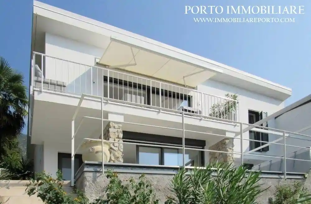 Villa in vendita a Malcesine
