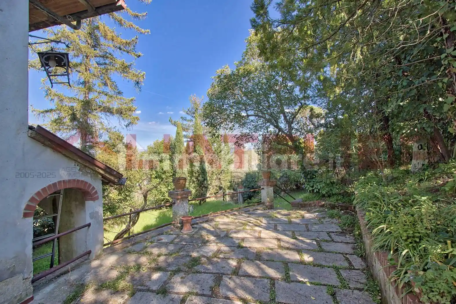 Villa in vendita a Arezzo