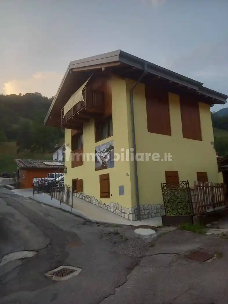 Villa in vendita a Ledro