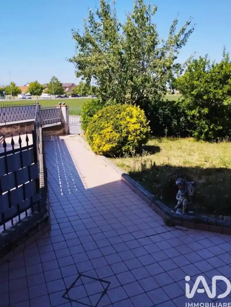 Appartamento in vendita a Montecosaro
