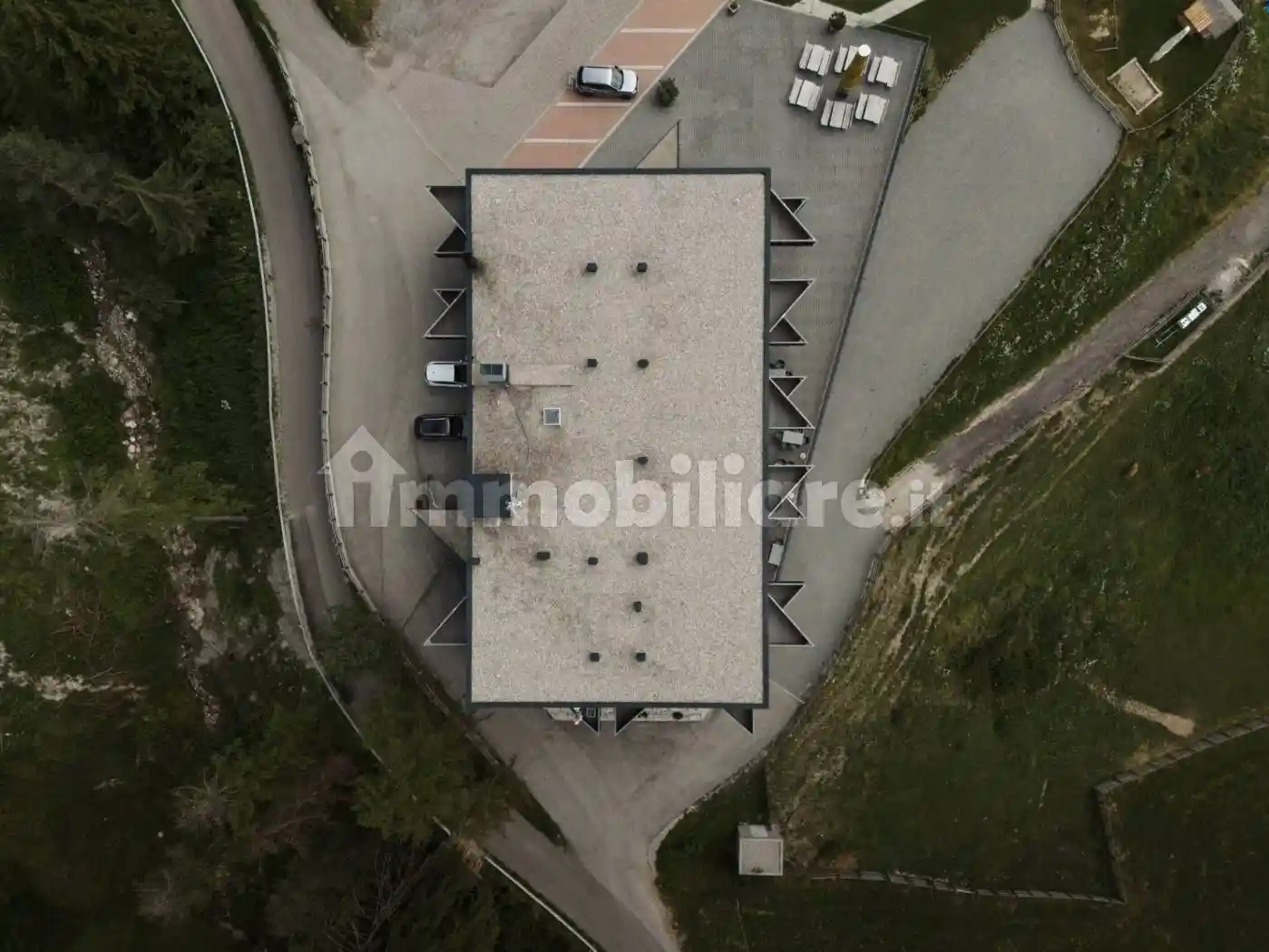 Palazzo - Edificio in vendita a Marebbe