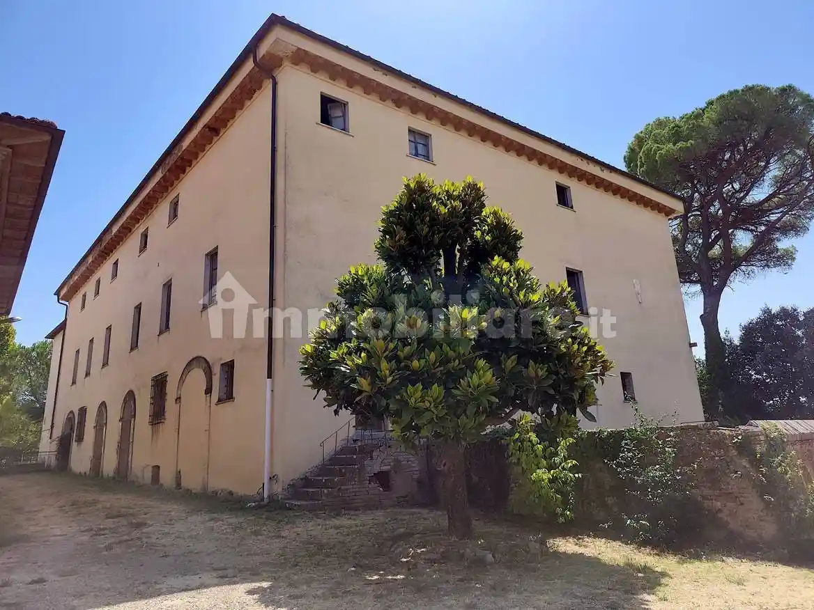 Villa in vendita a Castelnuovo Berardenga