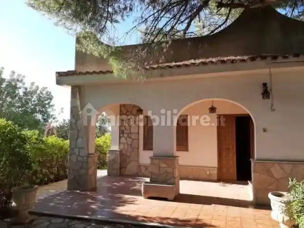 Villa in vendita a Leporano