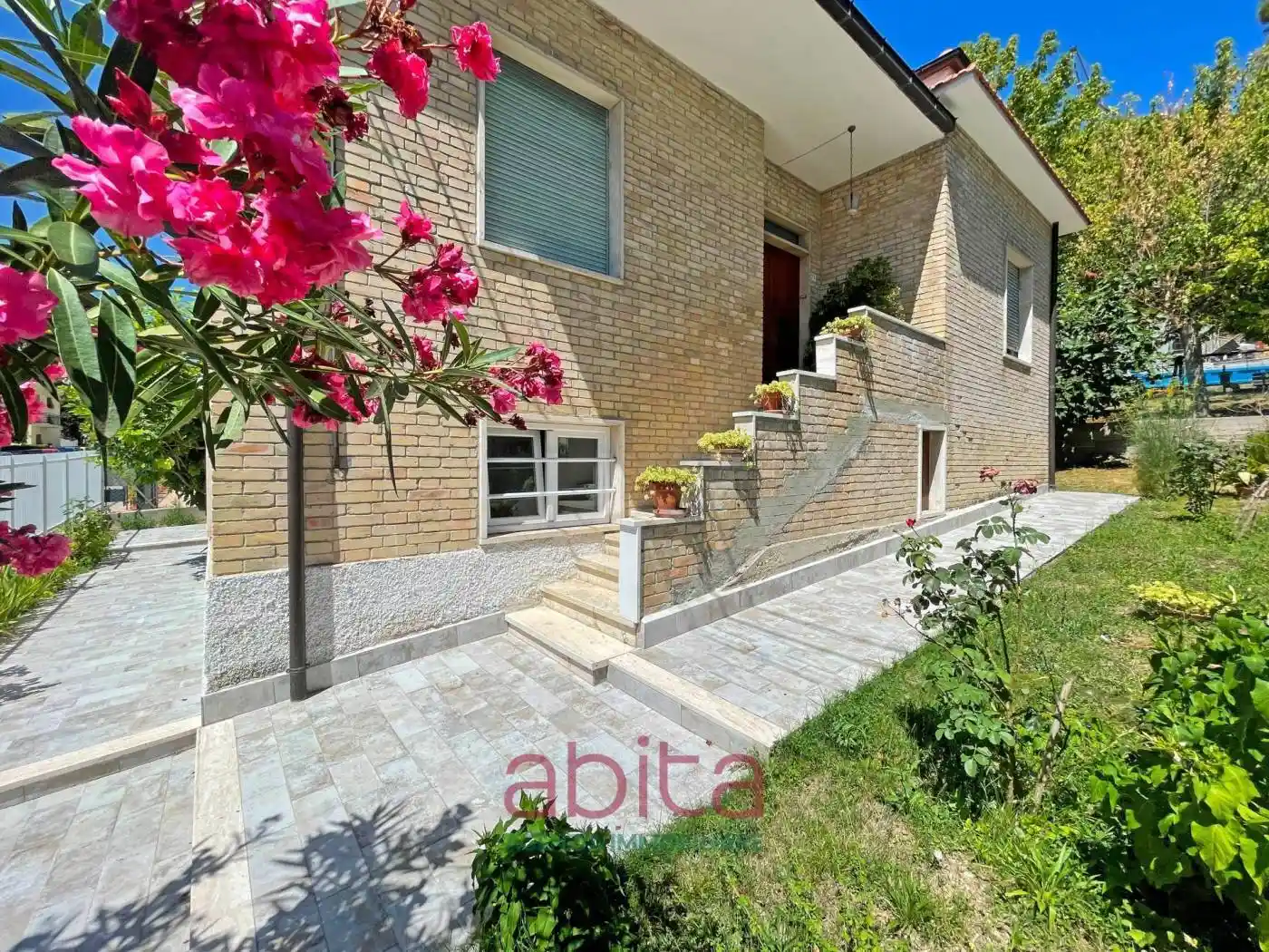 Casa indipendente in vendita a Castel di Lama