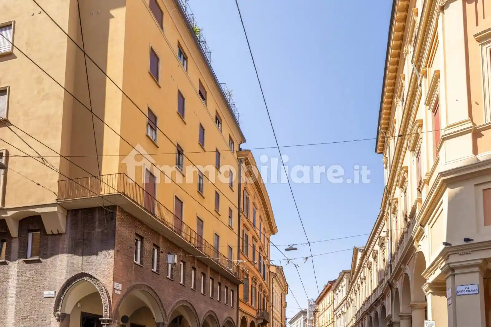 Appartamento in vendita a Bologna