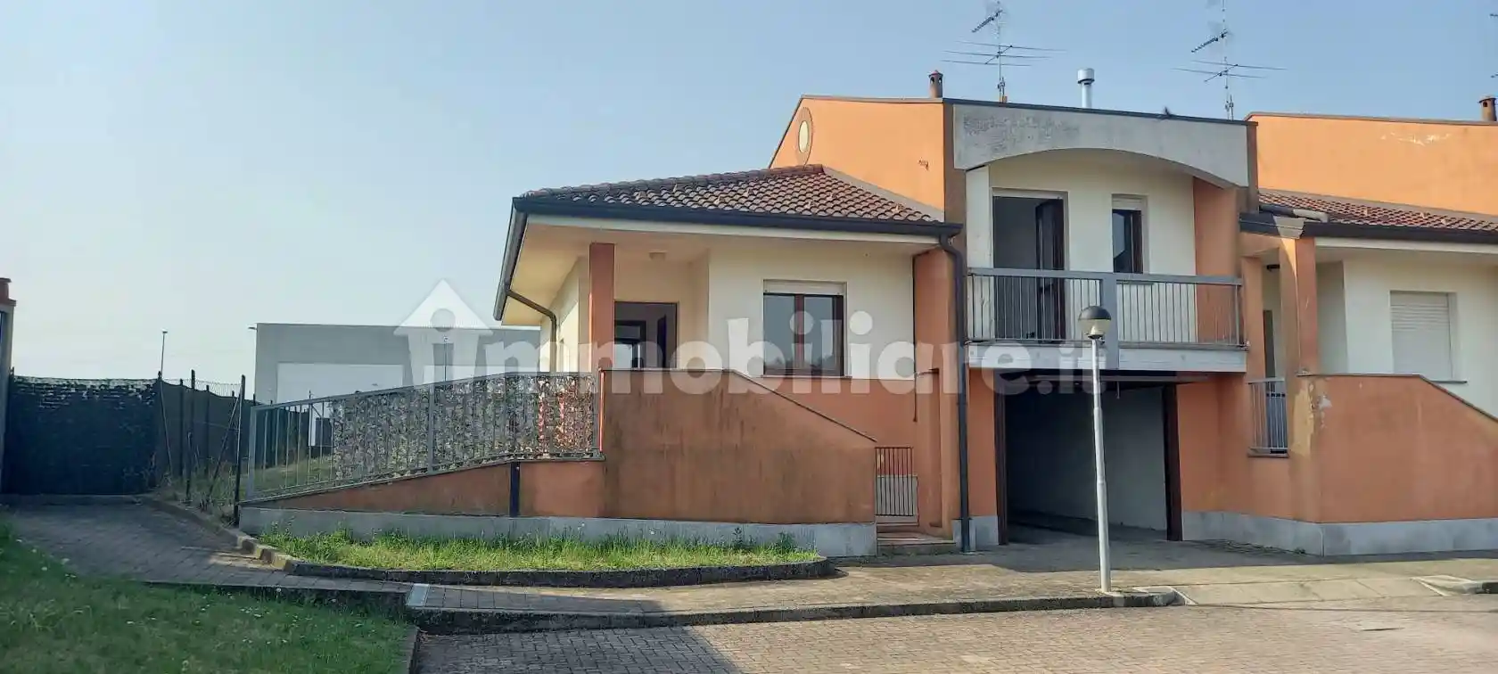 Villetta a schiera in vendita a Oleggio