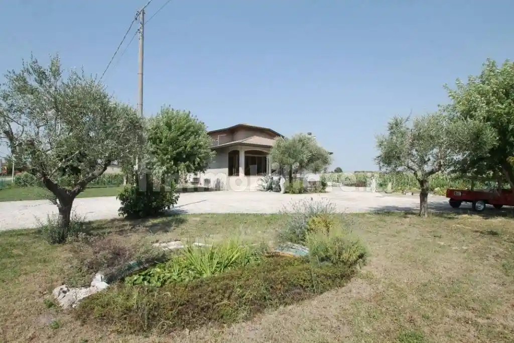 Villa in vendita a Cervarese Santa Croce