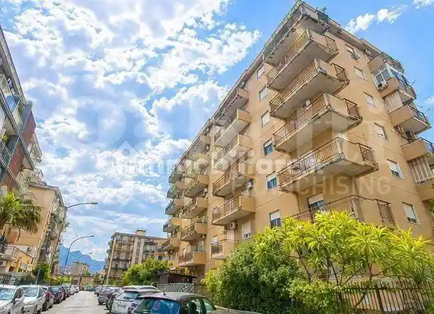 Appartamento in vendita a Palermo