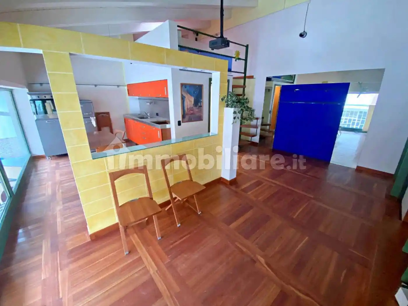 Casa indipendente in affitto a Corneliano d'Alba