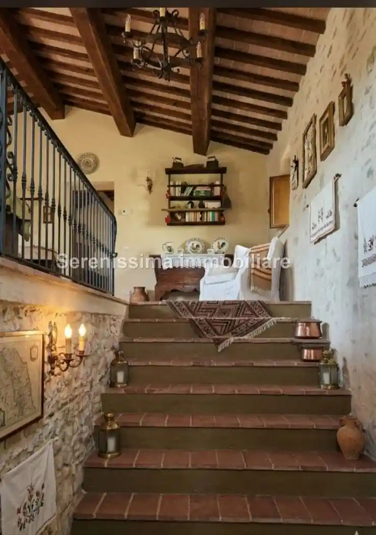 Casa indipendente in vendita a Piandimeleto