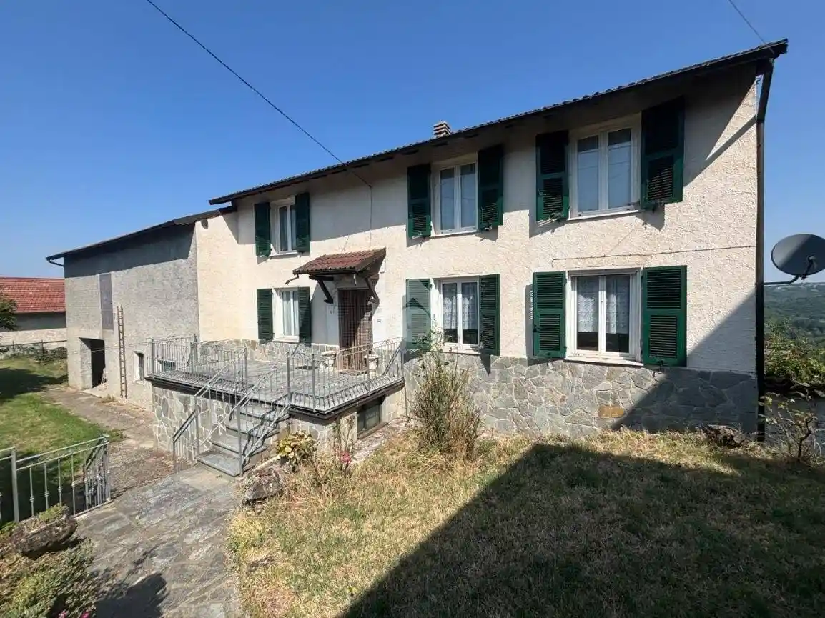 Casa indipendente in vendita a Stazzano
