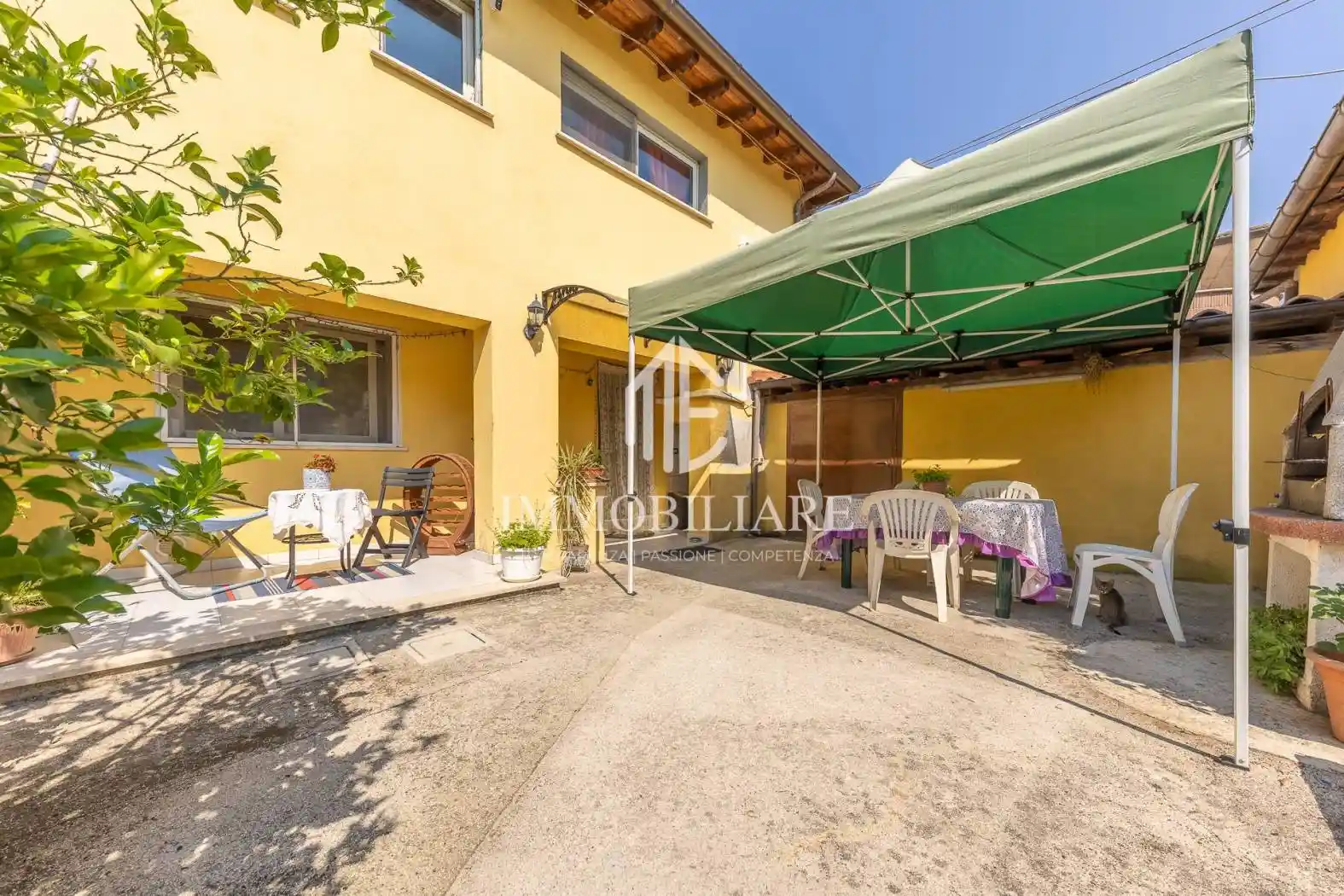 Villa in vendita a Lariano