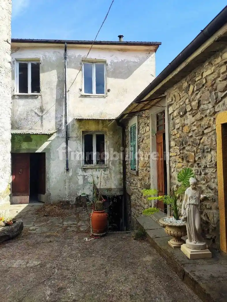 Rustico - Casale in vendita a Licciana Nardi