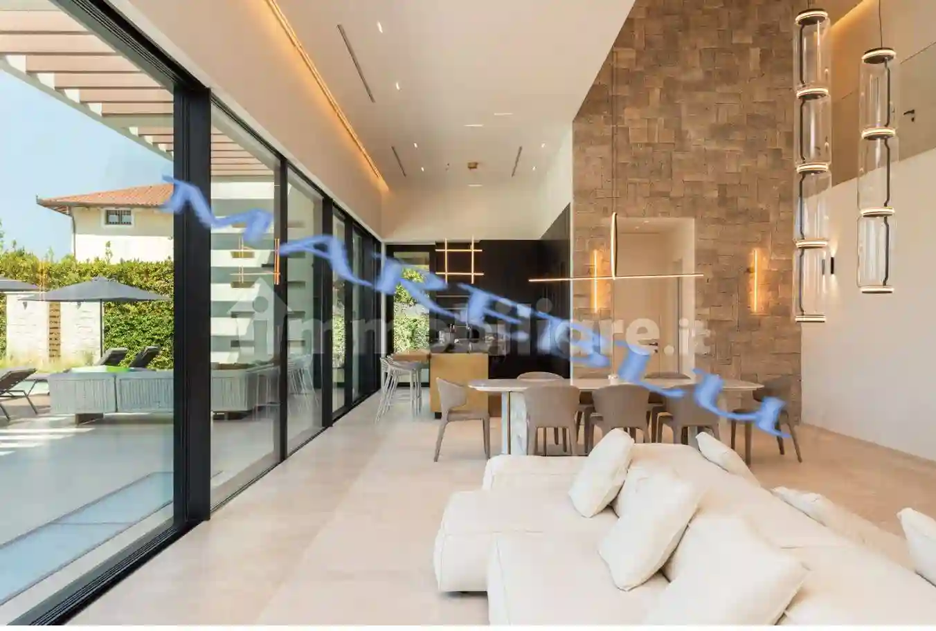 Villa - foto 2