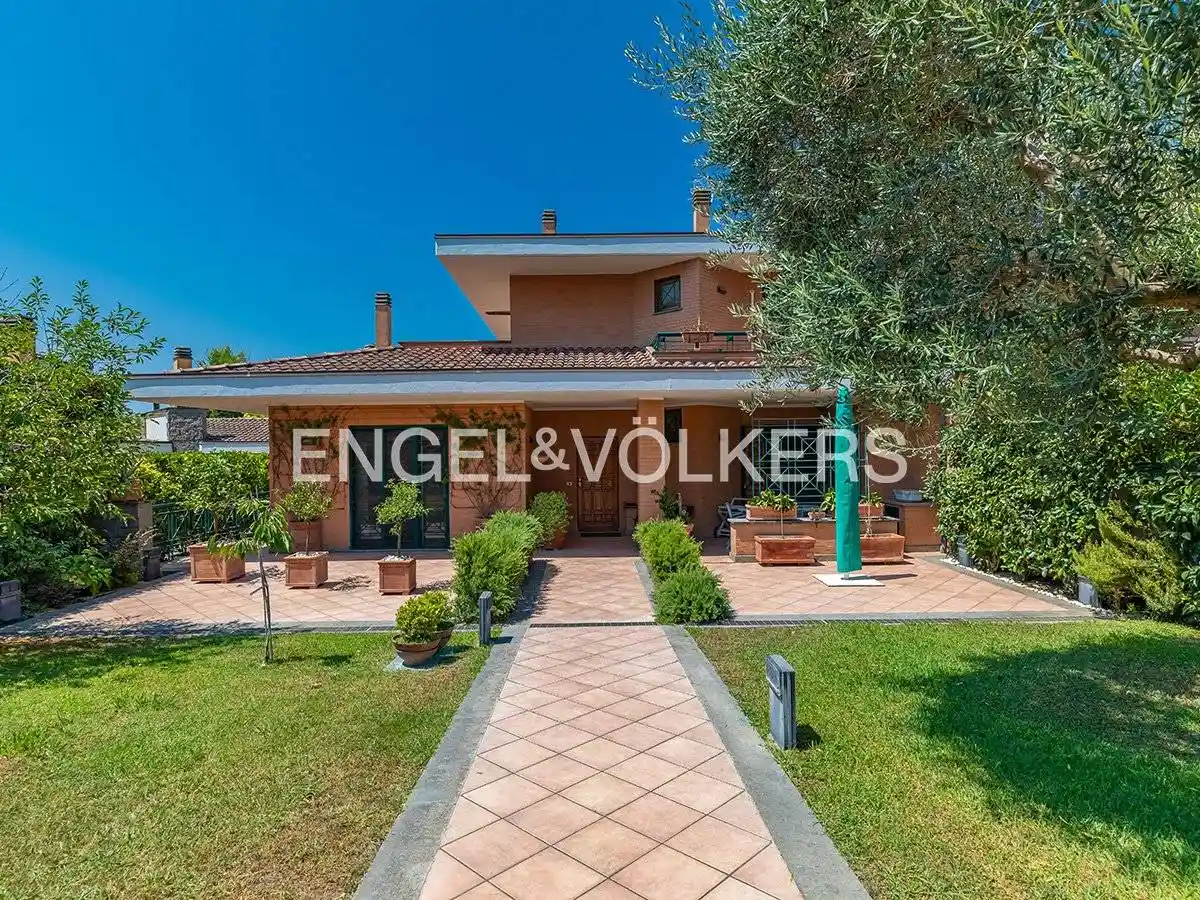 Villa in vendita a Roma