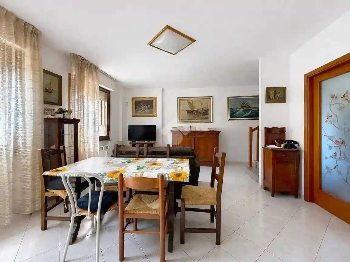 Villetta a schiera - foto 2