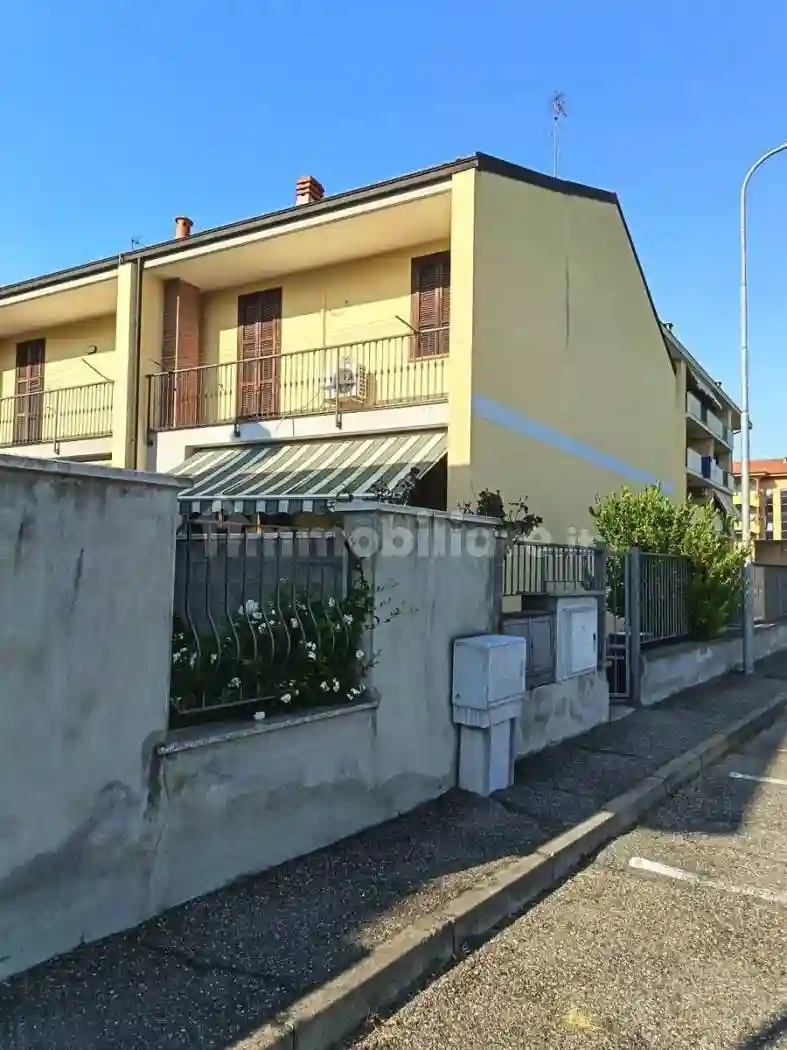 Villetta a schiera - foto 2