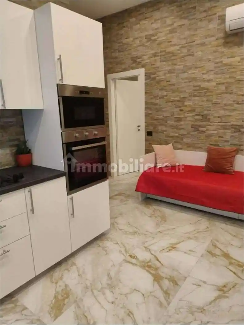 Appartamento in affitto a Carrara