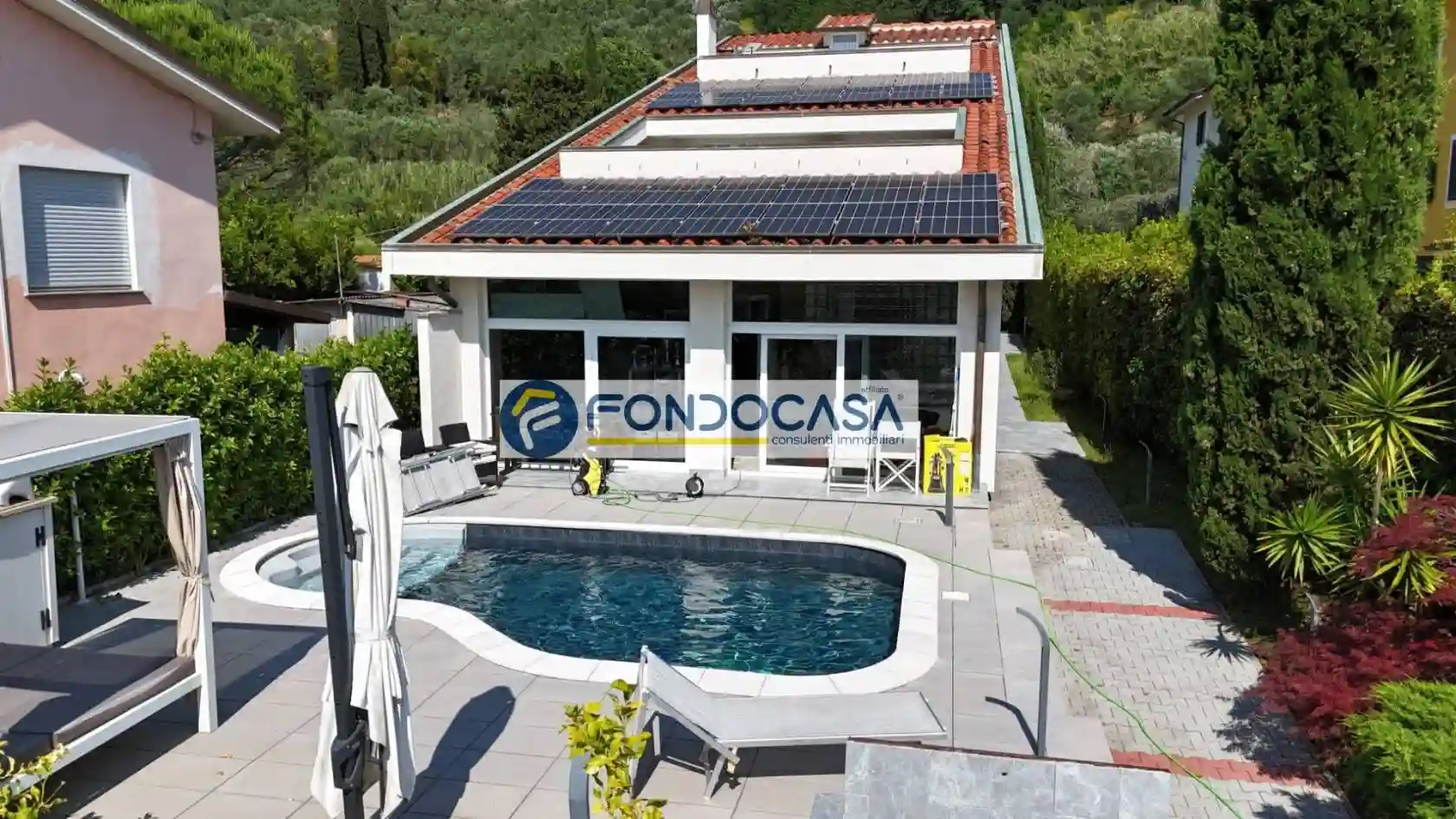 Villa - foto 2