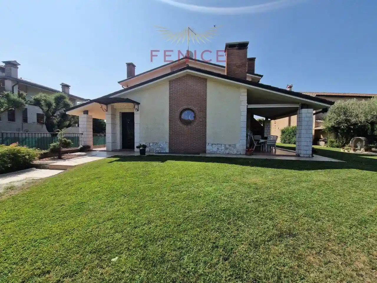 Villa - foto 2