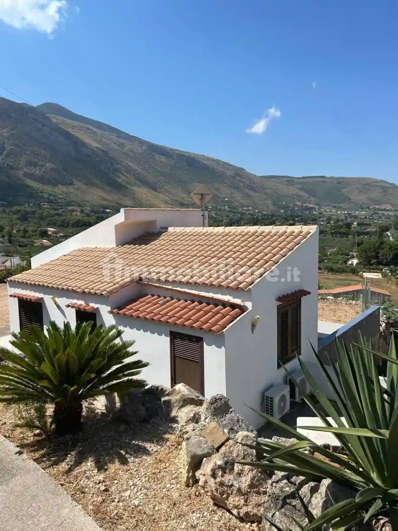 Villa in vendita a Castellammare del Golfo