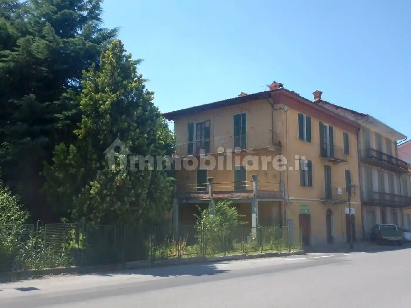 Casa indipendente in vendita a Cortemilia