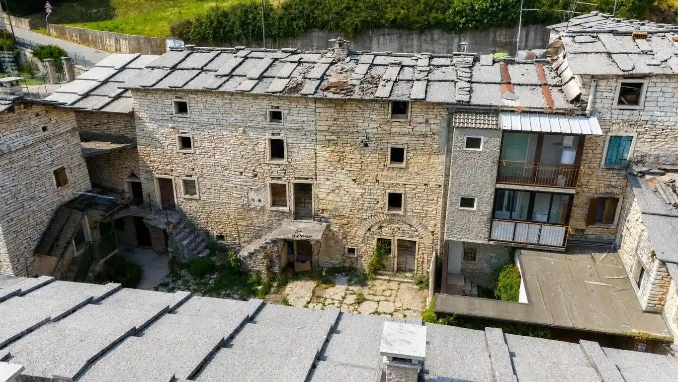 Rustico - Casale in vendita a Sant'Anna d'Alfaedo