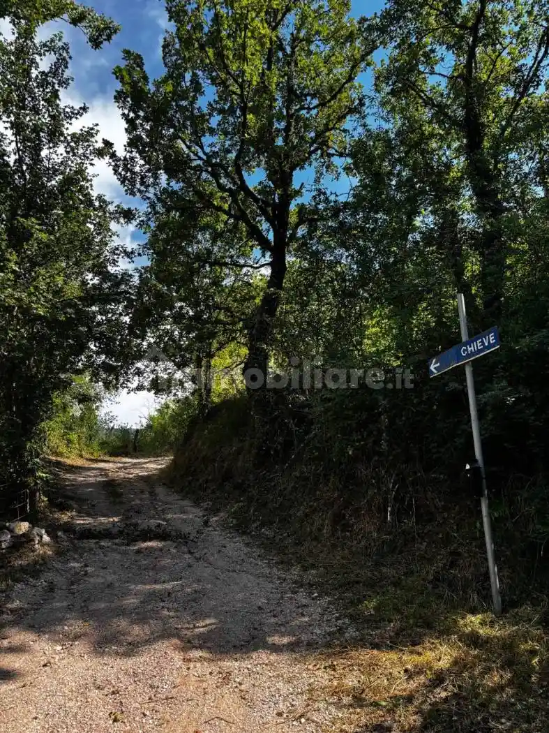 Villa in vendita a Foligno