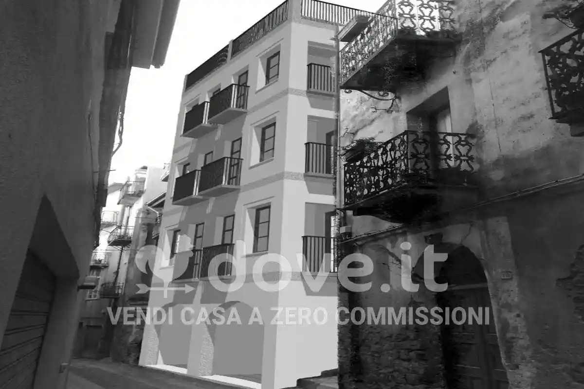 Palazzo - Edificio in vendita a Lanusei