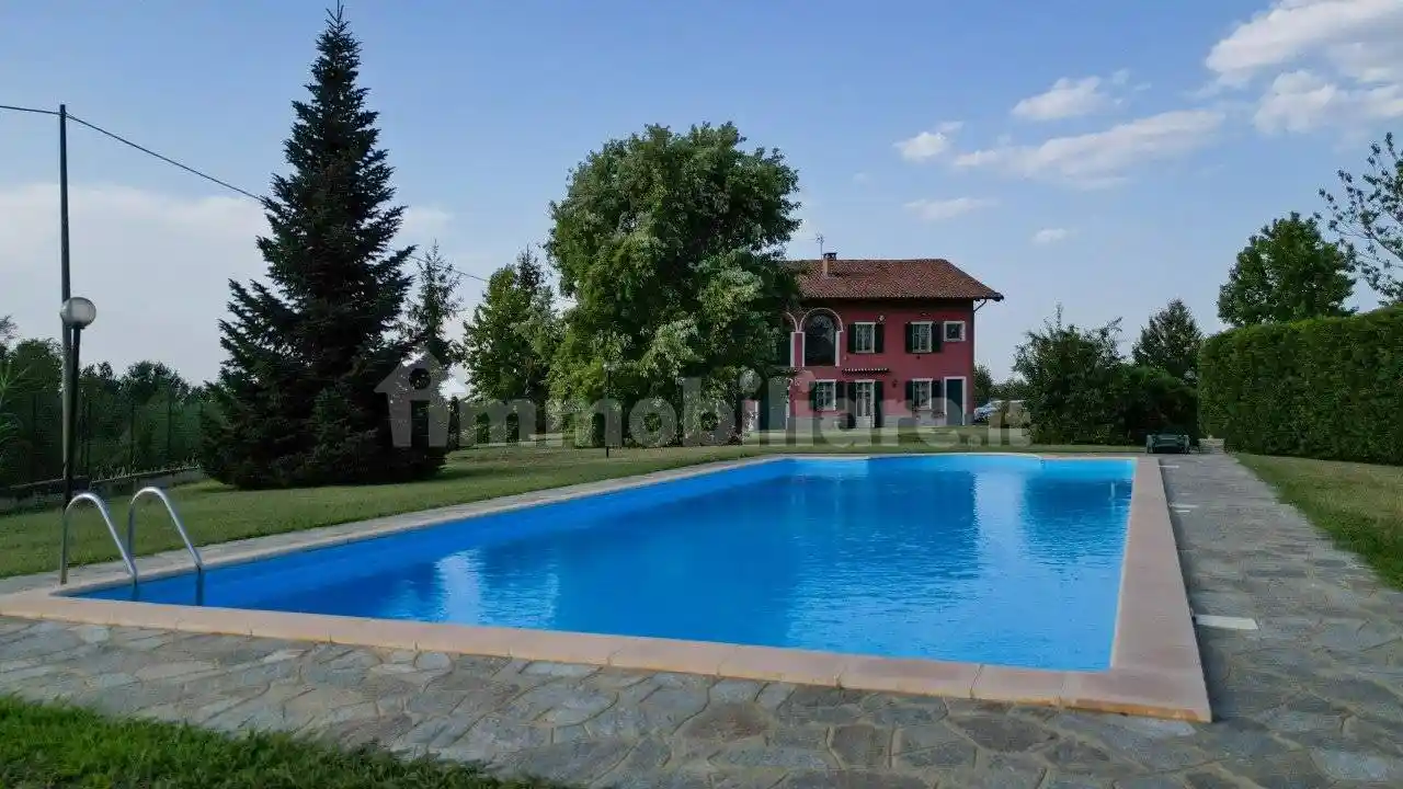Villa in vendita a Cellarengo