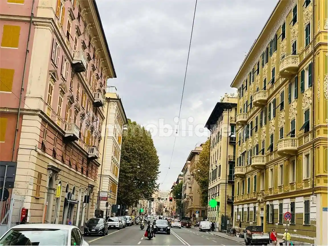 Appartamento in vendita a Genova