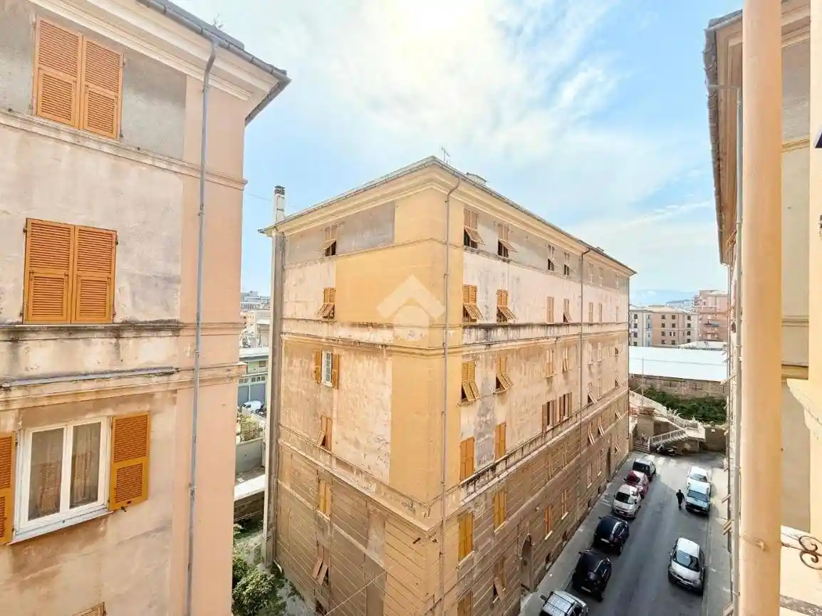 Appartamento in vendita a Genova
