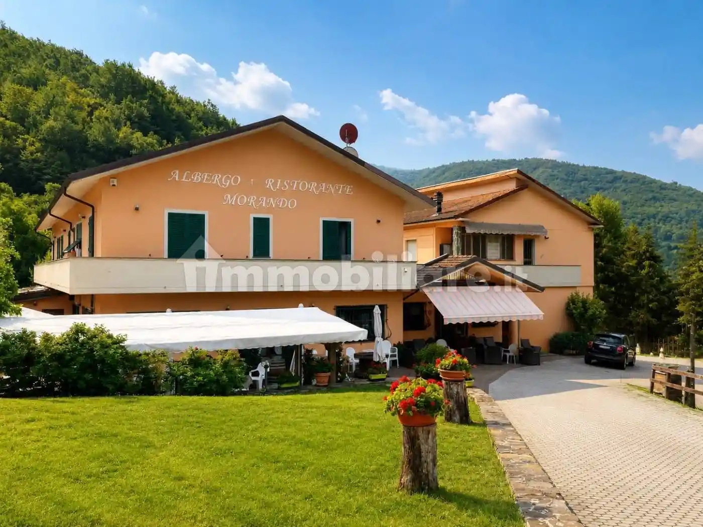 Palazzo - Edificio in vendita a Mongiardino Ligure