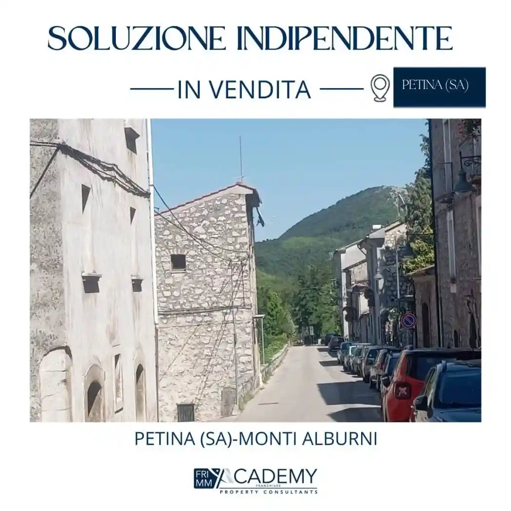 Casa indipendente in vendita a Petina