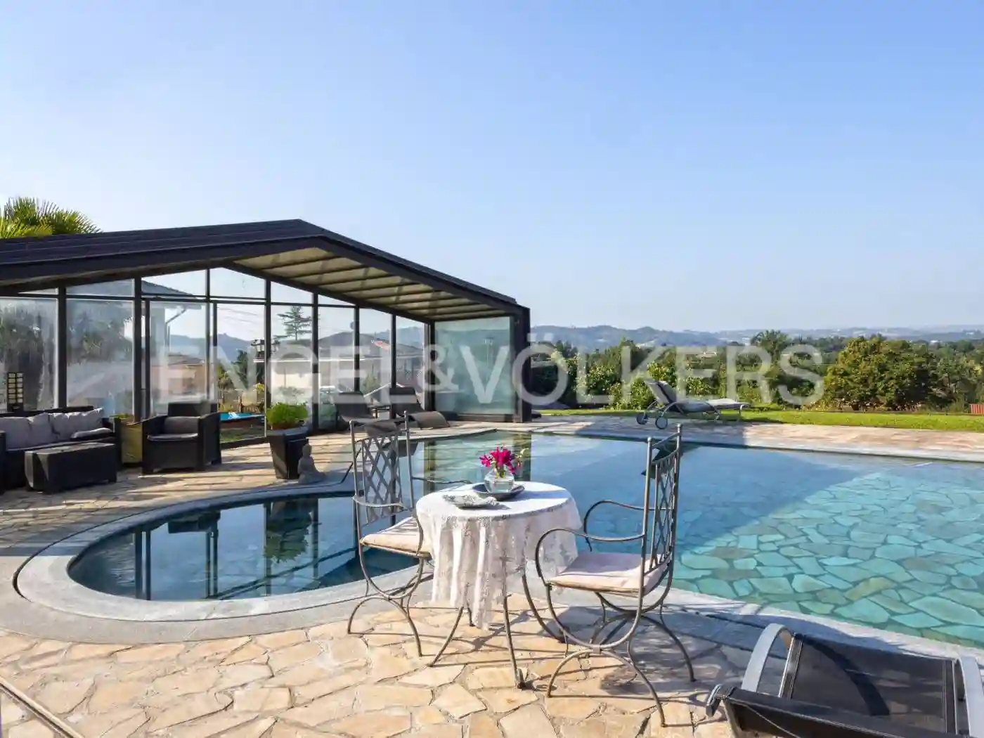 Villa - foto 2