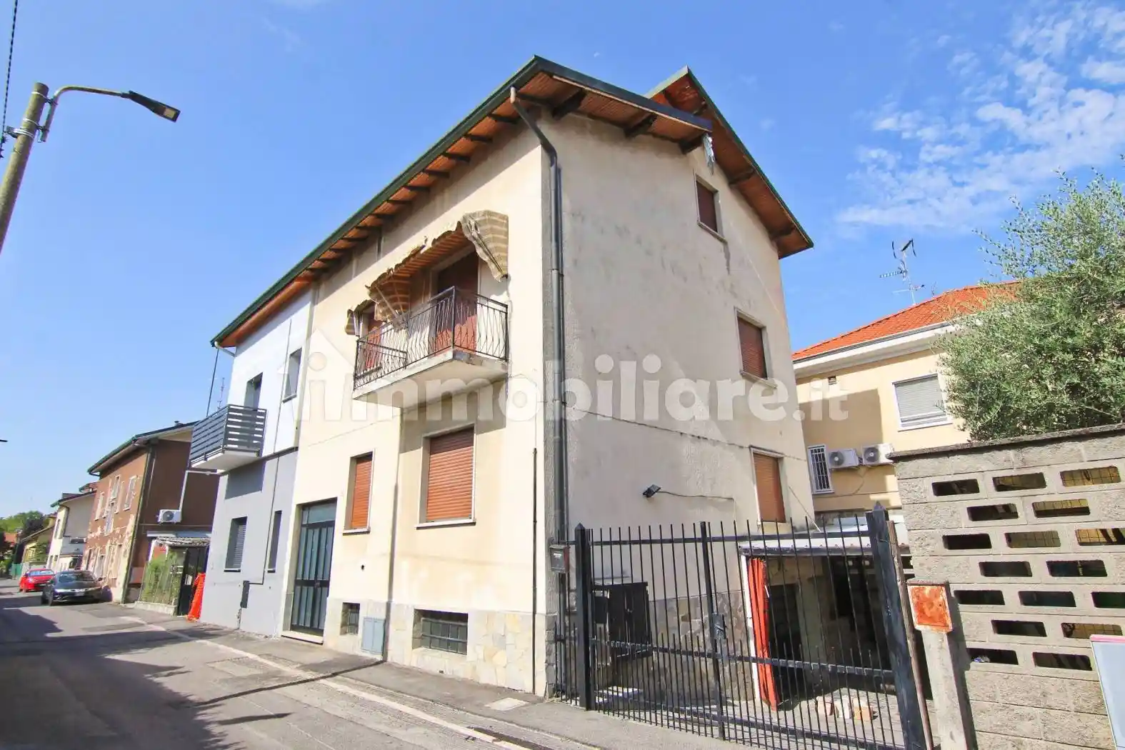 Casa indipendente in vendita a Limbiate