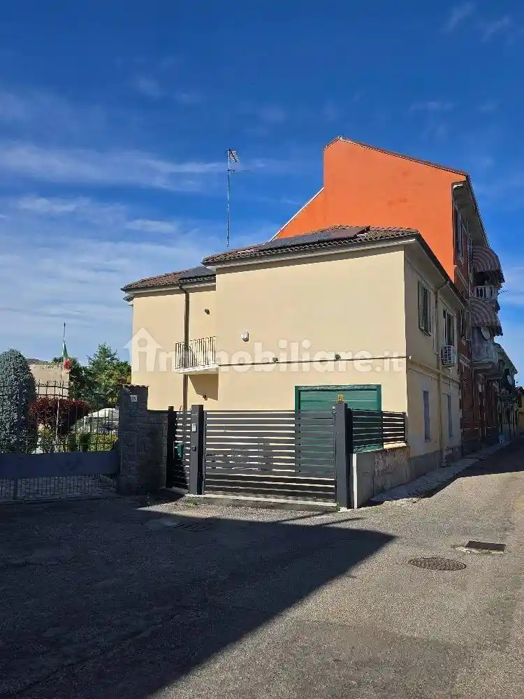 Villa in vendita a Vercelli