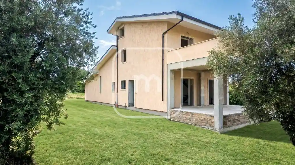 Villa in vendita a Zagarolo