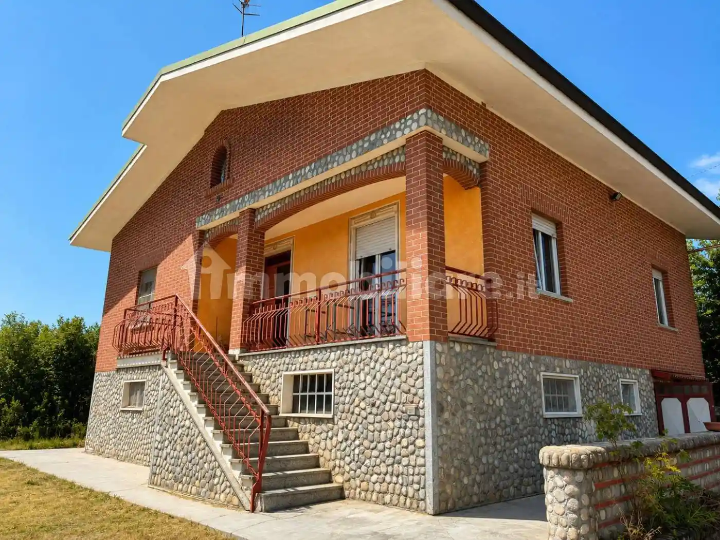 Villa in vendita a Carrù