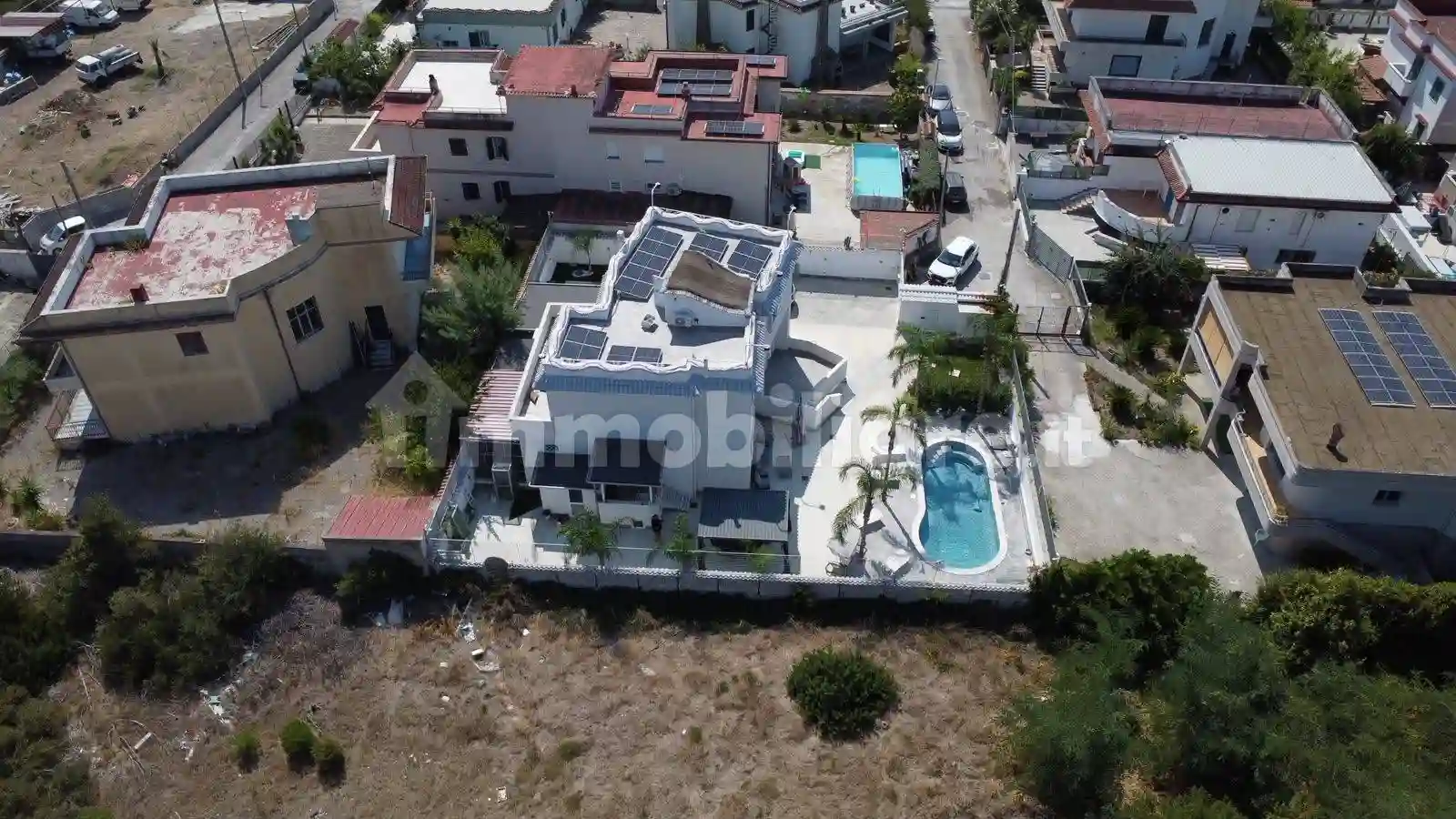 Villa - foto 2