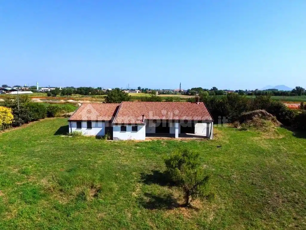 Casa indipendente in vendita a Borgo Veneto