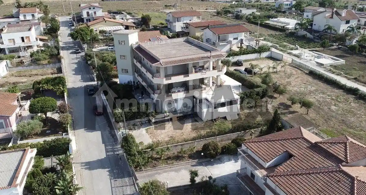 Palazzo - Edificio in vendita a Alcamo