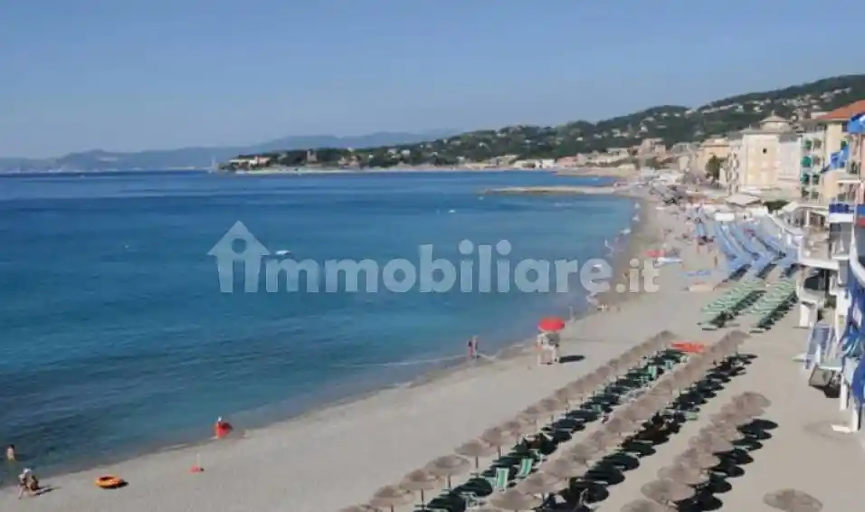 Appartamento in vendita a Varazze