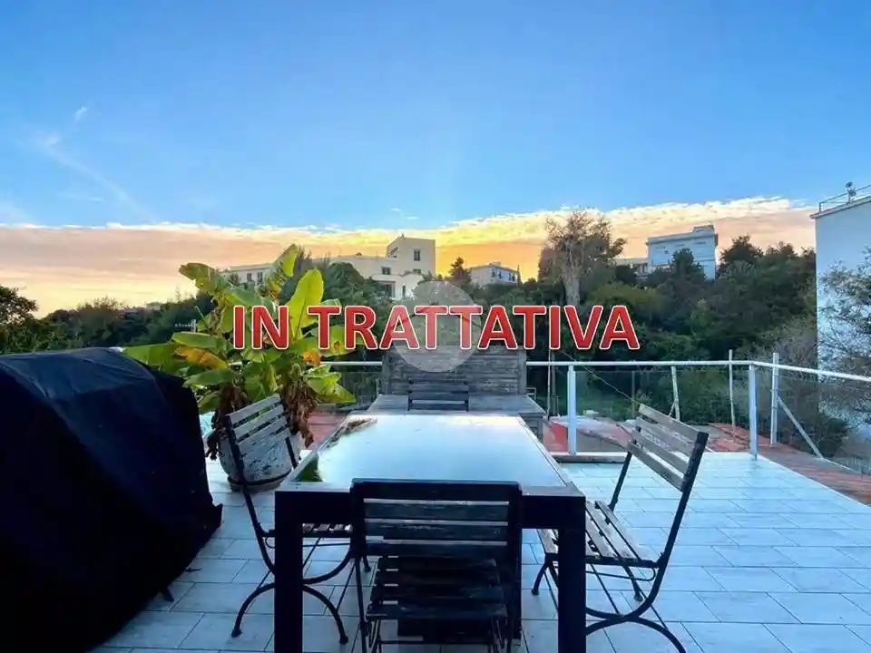 Appartamento in affitto a Napoli