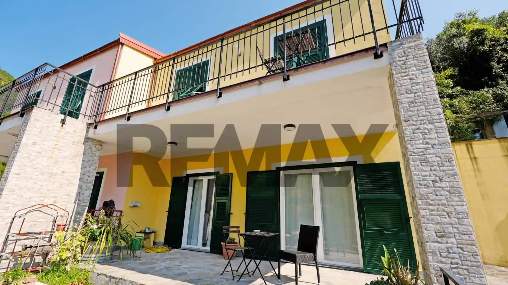 Casa indipendente in vendita a Avegno
