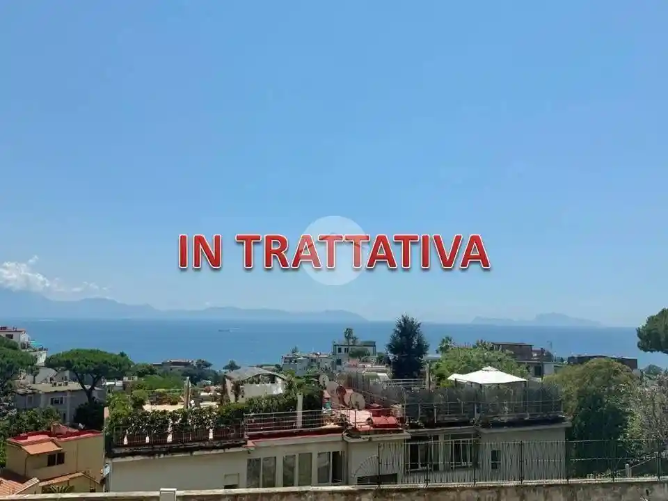 Appartamento in affitto a Napoli